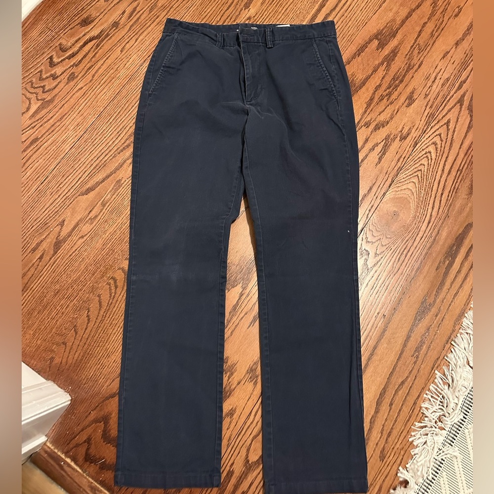 Old Navy Men's Straight Chinos in Navy
